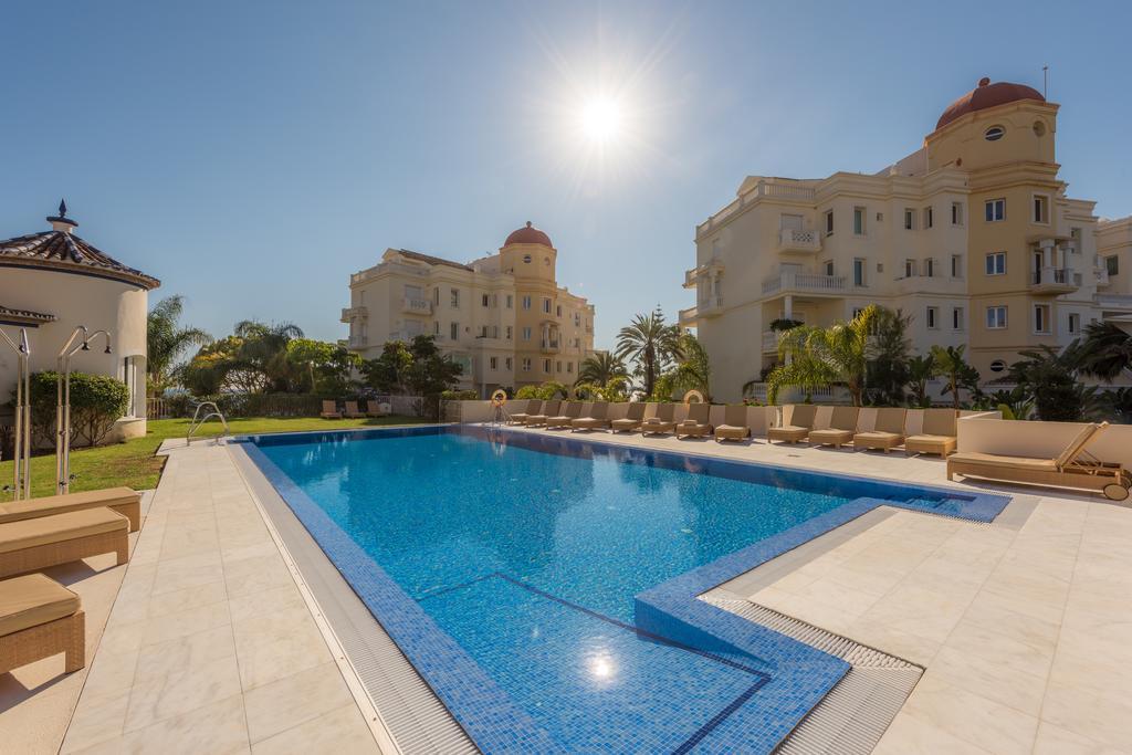 Las Dunas Suites & Apartments Estepona Rum bild
