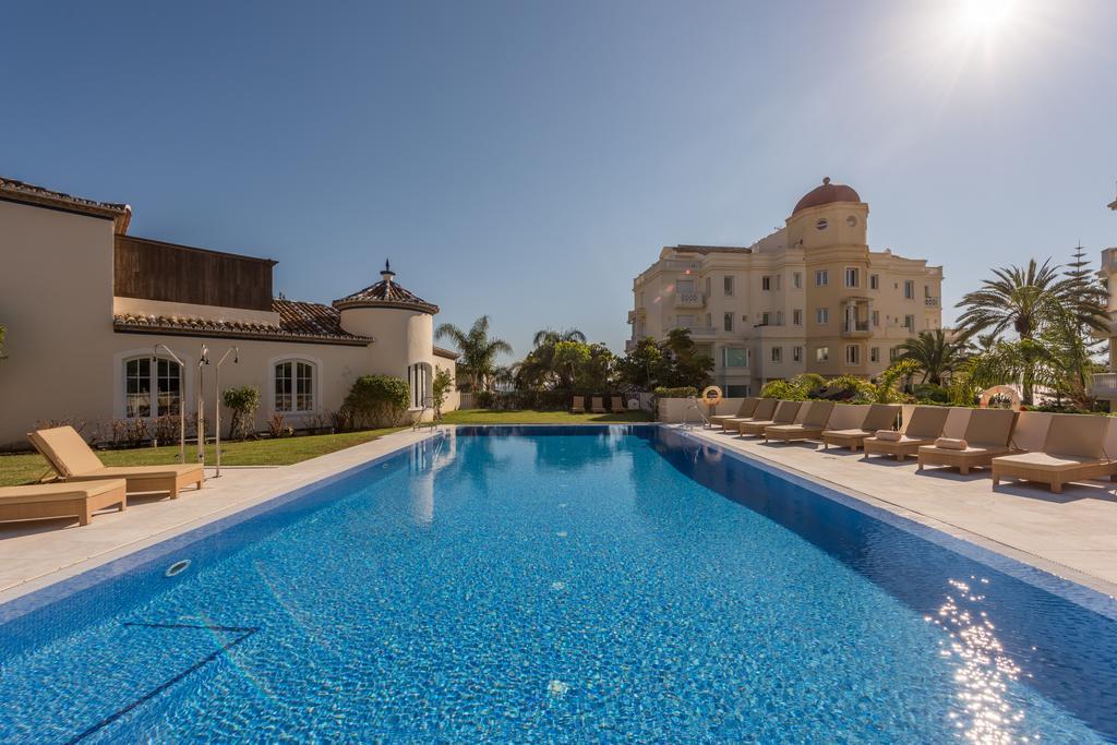 Las Dunas Suites & Apartments Estepona Exteriör bild