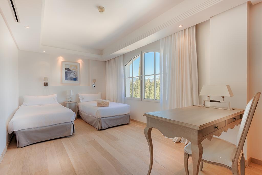 Las Dunas Suites & Apartments Estepona Rum bild