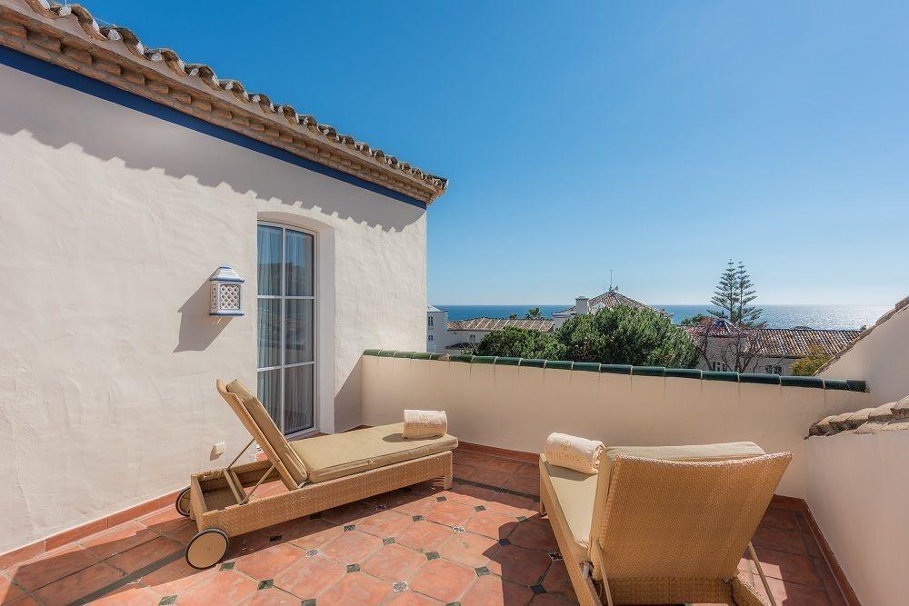 Las Dunas Suites & Apartments Estepona Exteriör bild