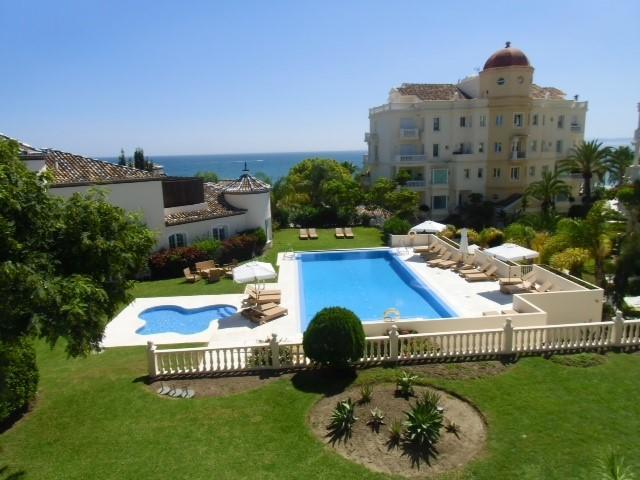Las Dunas Suites & Apartments Estepona Exteriör bild